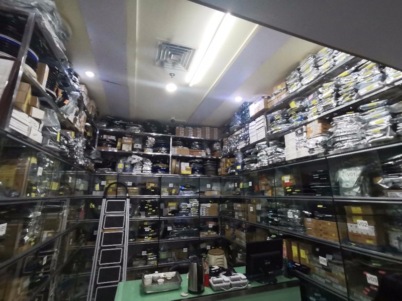 如何在竞争激烈的市场中脱颖而出——从新手到专业人士的集成电路销售攻略